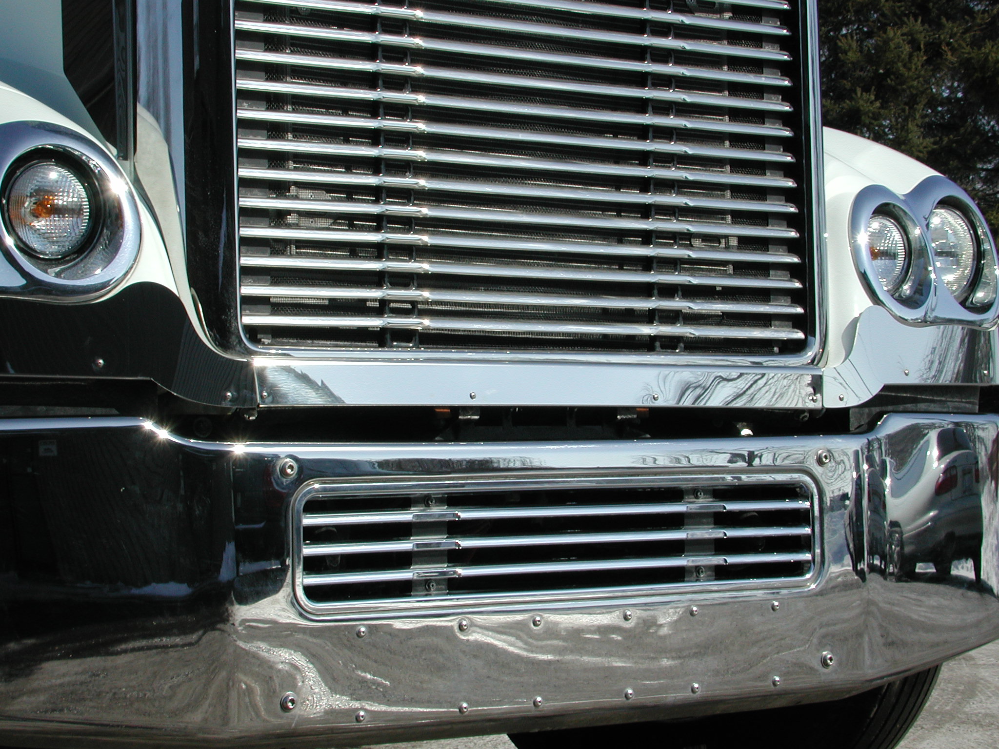 Grille Trim image