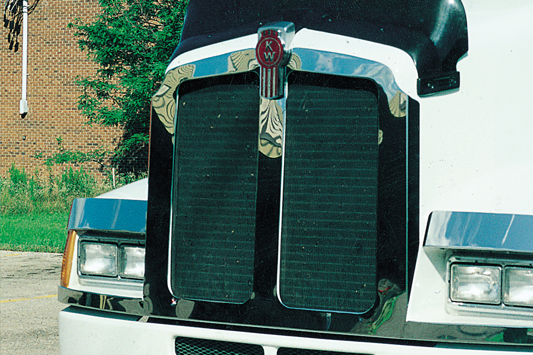 Grille Bezel image