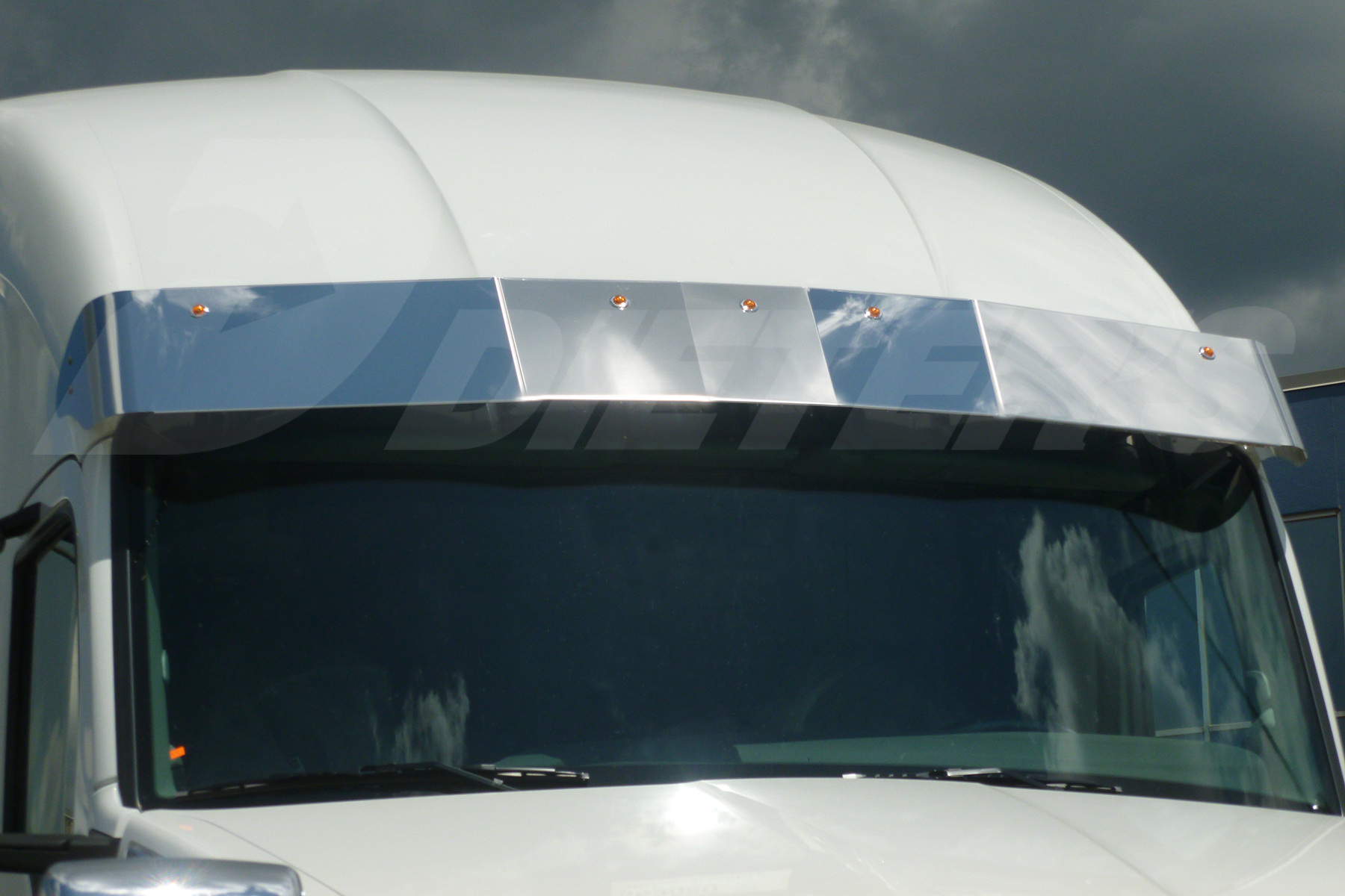 Mid-Roof/High-Roof Sunvisor – 10″ Deep image