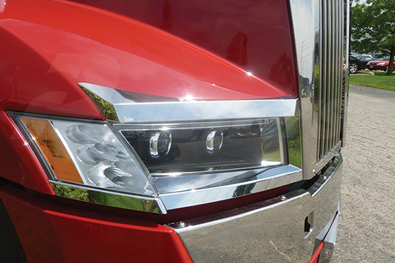 HEADLIGHT EYEBROW - WESTERN STAR 5700XE image