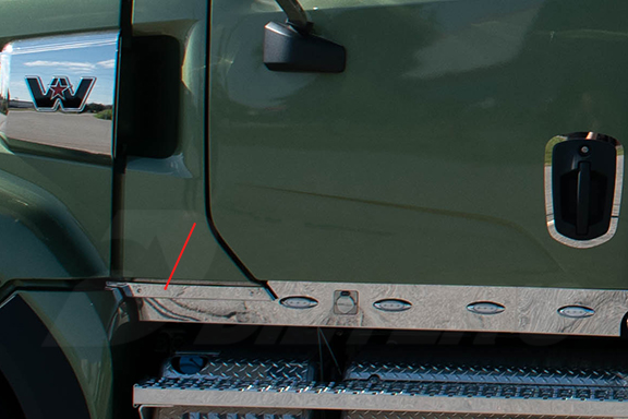 CAB/COWL TRIM - WESTERN STAR 49X image