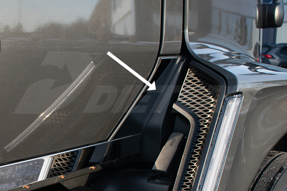 VERTICAL TRIM – KENWORTH T680 NEXT GEN MID HOOD image