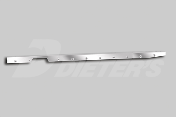 DRIVER SIDE 76″ SLEEPER SKIRT - T680 NEXT GEN - 13.5″ FUEL FILL LOCATION image