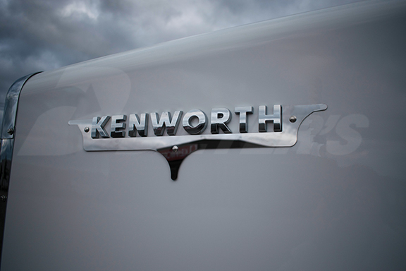 NEW KENWORTH WORDMARK EMBLEM ACCENT image